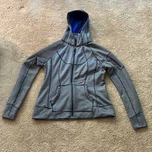 Athletics zip up sweatshirt. Dark blue size XL